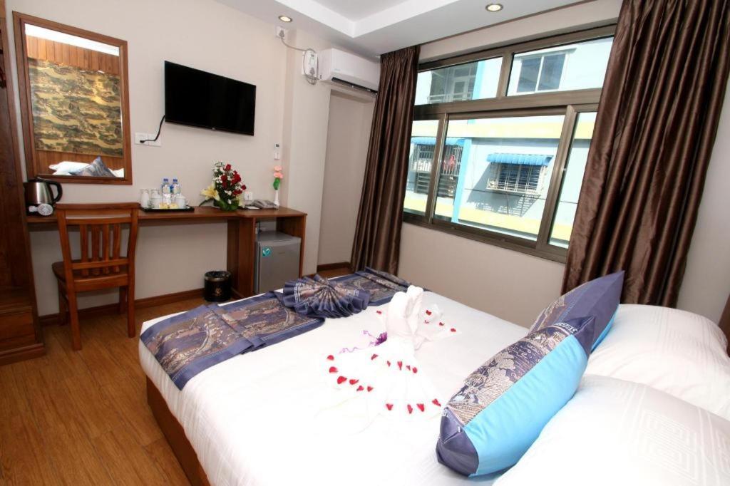 Gemsy Hotel Янгон Экстерьер фото